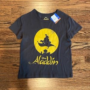 Women’s Disney Aladdin tee shirt size XS new with tags